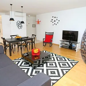 https://luxury-apts-leone-split-centre.splithotels.org