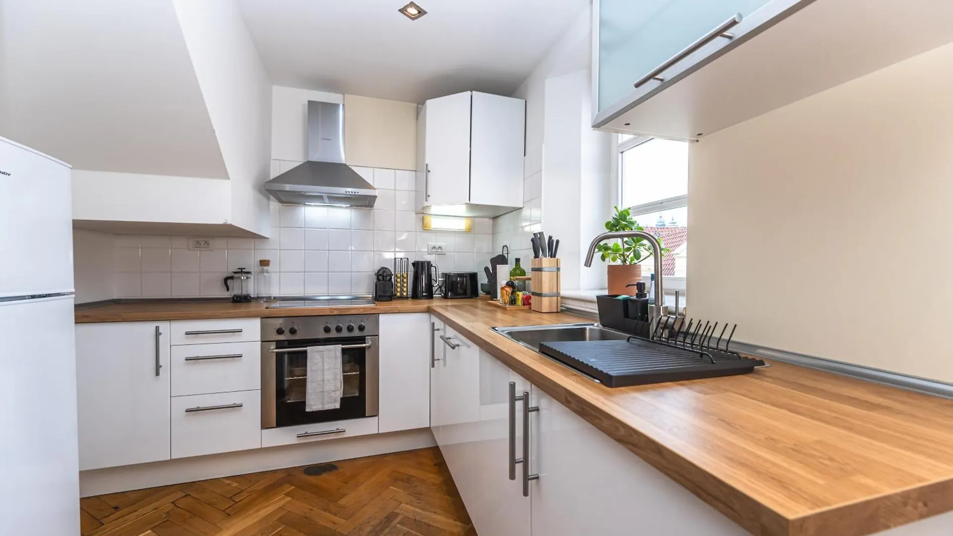 Charles Apartments In Old Town Prague